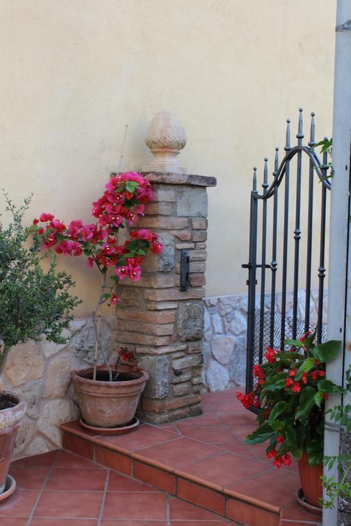 Gasthaus Borgo San Savino Exterior foto